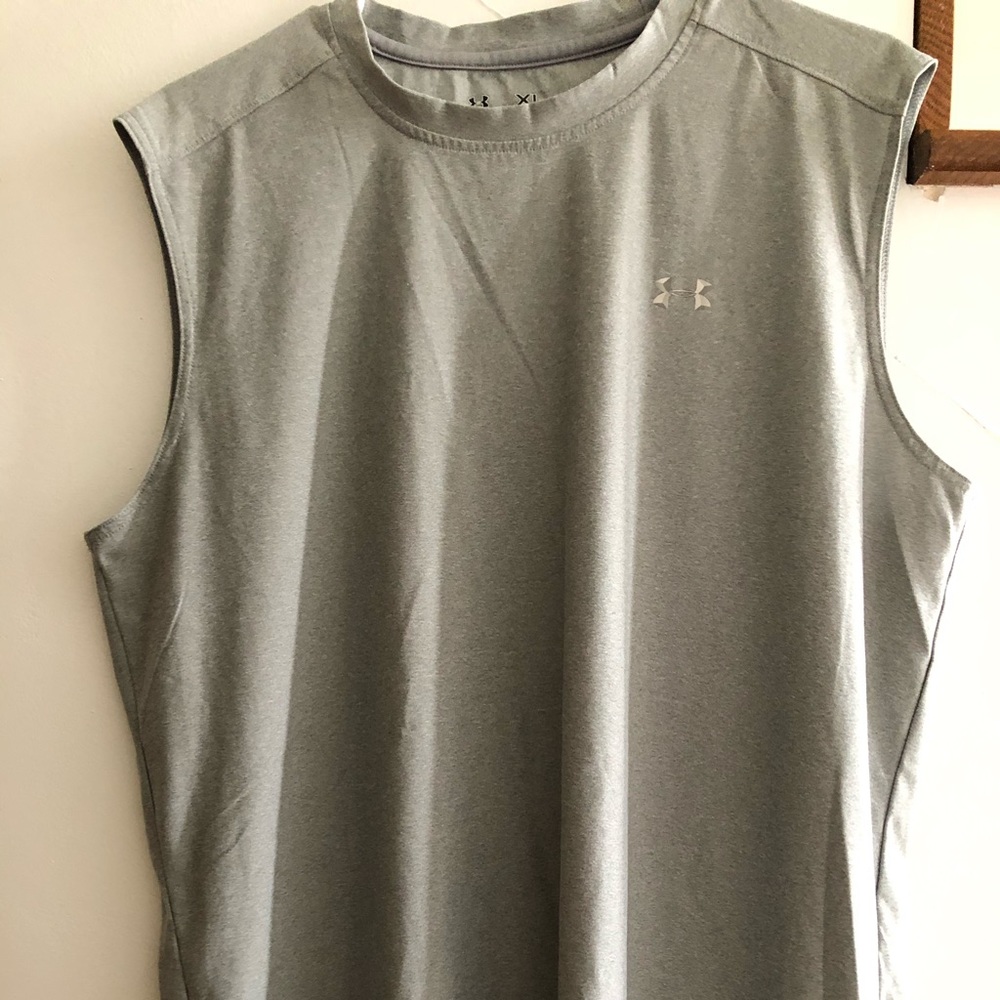 Under armor sleeveless tank top